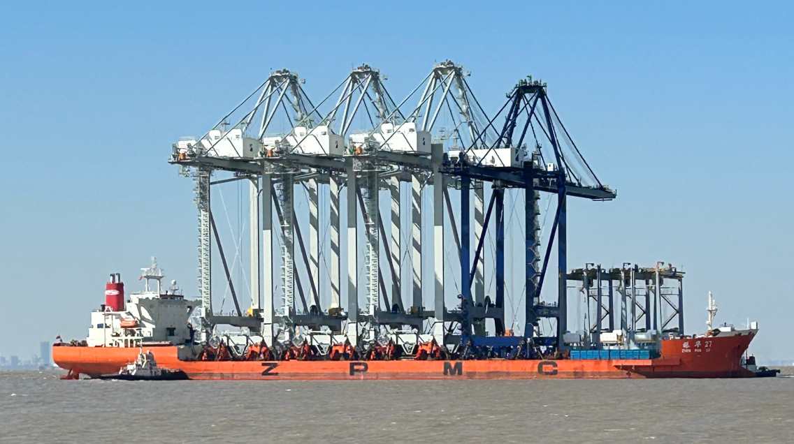 Three New Quay Cranes for the ECT Delta terminal